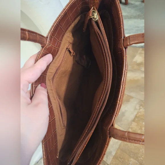 Patchwork Shoulder Bag - Picture 7 of 9